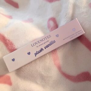 lovenotes plush vanilla by ariana grande spray pen